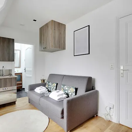 Magnificent - 2p - Arc De Triomphe